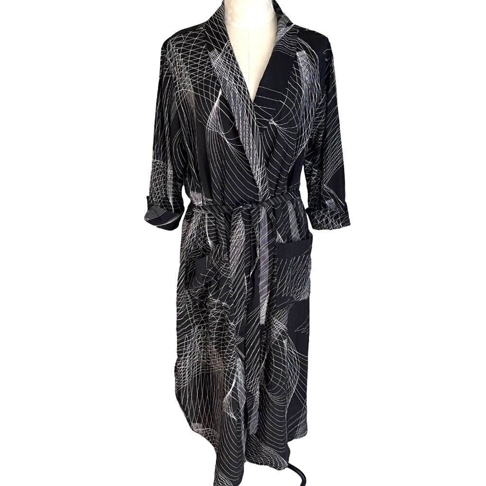 Smash + Tess Lightweight Robe Duster Womens Size M L Rayon Nylon Black White